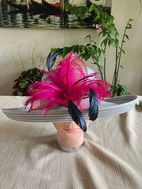 Chic Gray Stripped Wide-Brim Satin Ribbon Hat with Hot Pink Feather Trim
